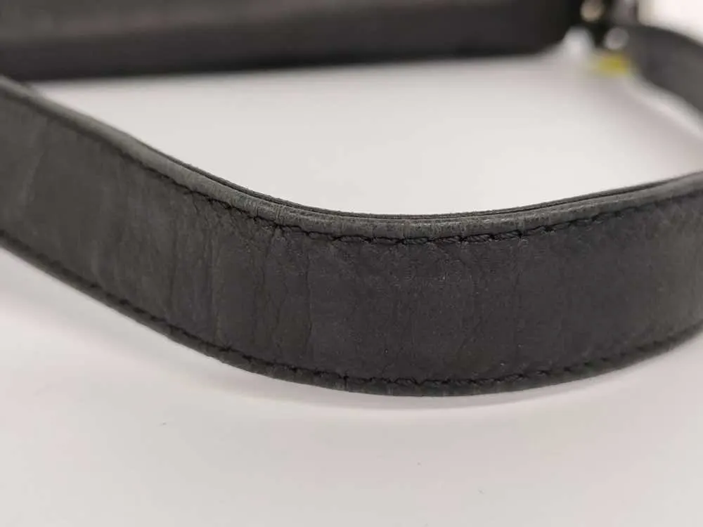 Fendi Mamma Baguette Black Leather Good - Model View