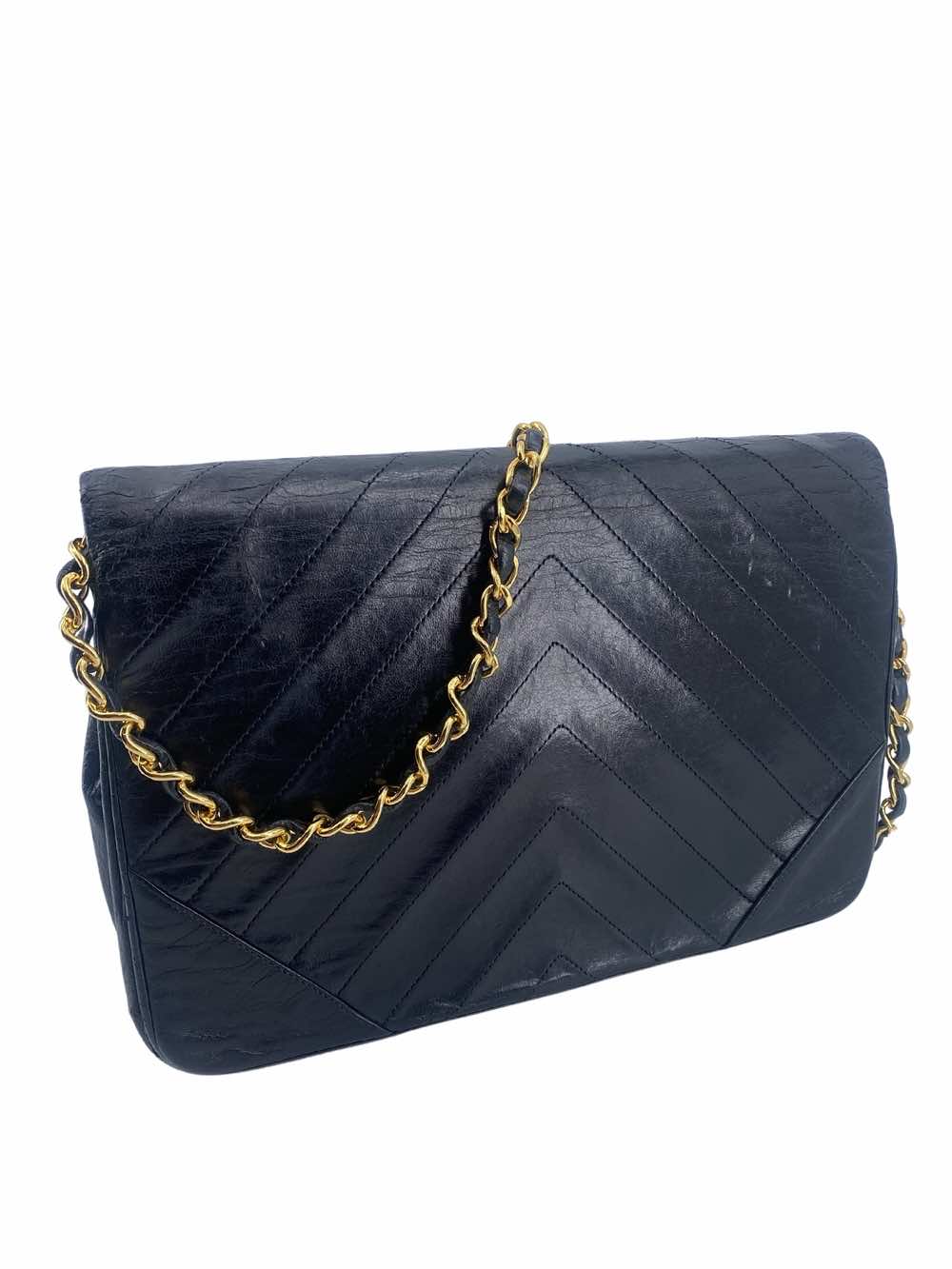 Chanel V-Stich - Image 14