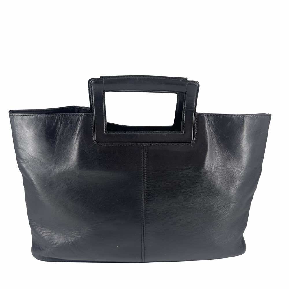 Balenciaga  - Back view