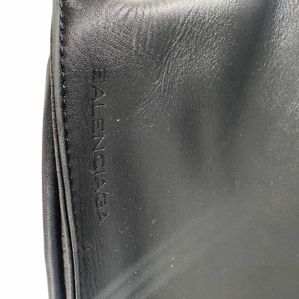 Balenciaga  - Detail 2