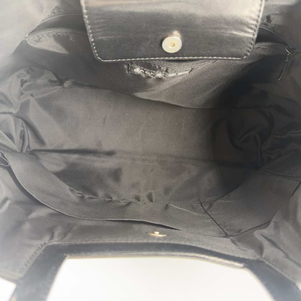 Balenciaga  - Image 10