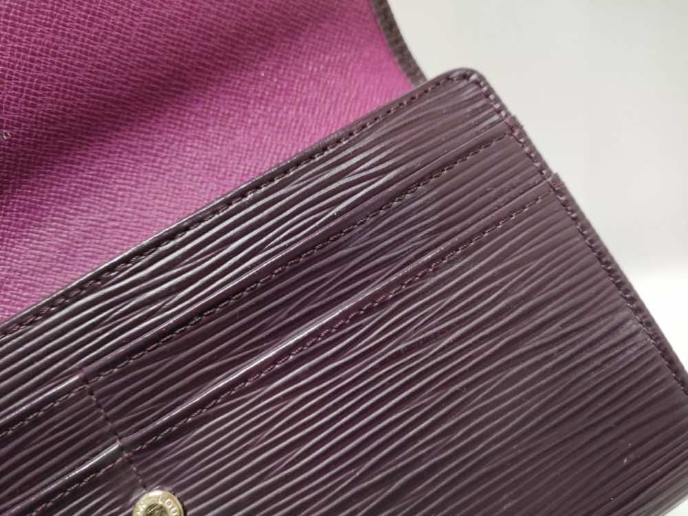 Louis Vuitton Portefeuille Sarah - Image 12