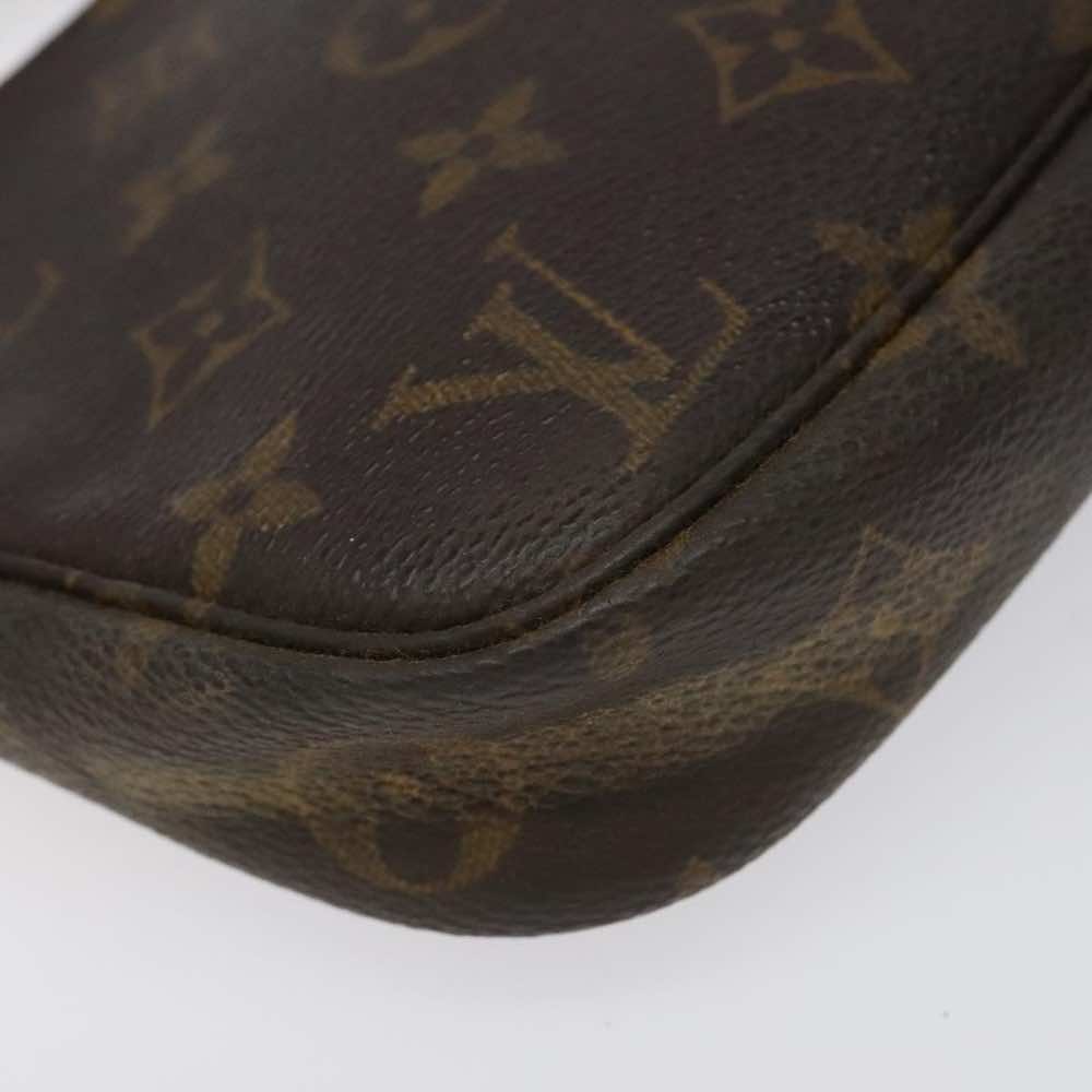 Louis Vuitton Pochette Accessoire - Image 12