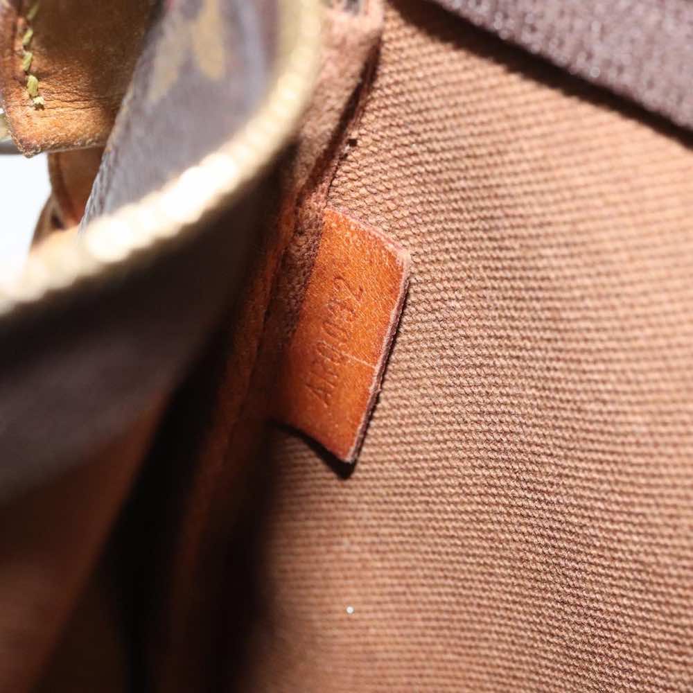 Louis Vuitton Pochette Accessoire - Image 18