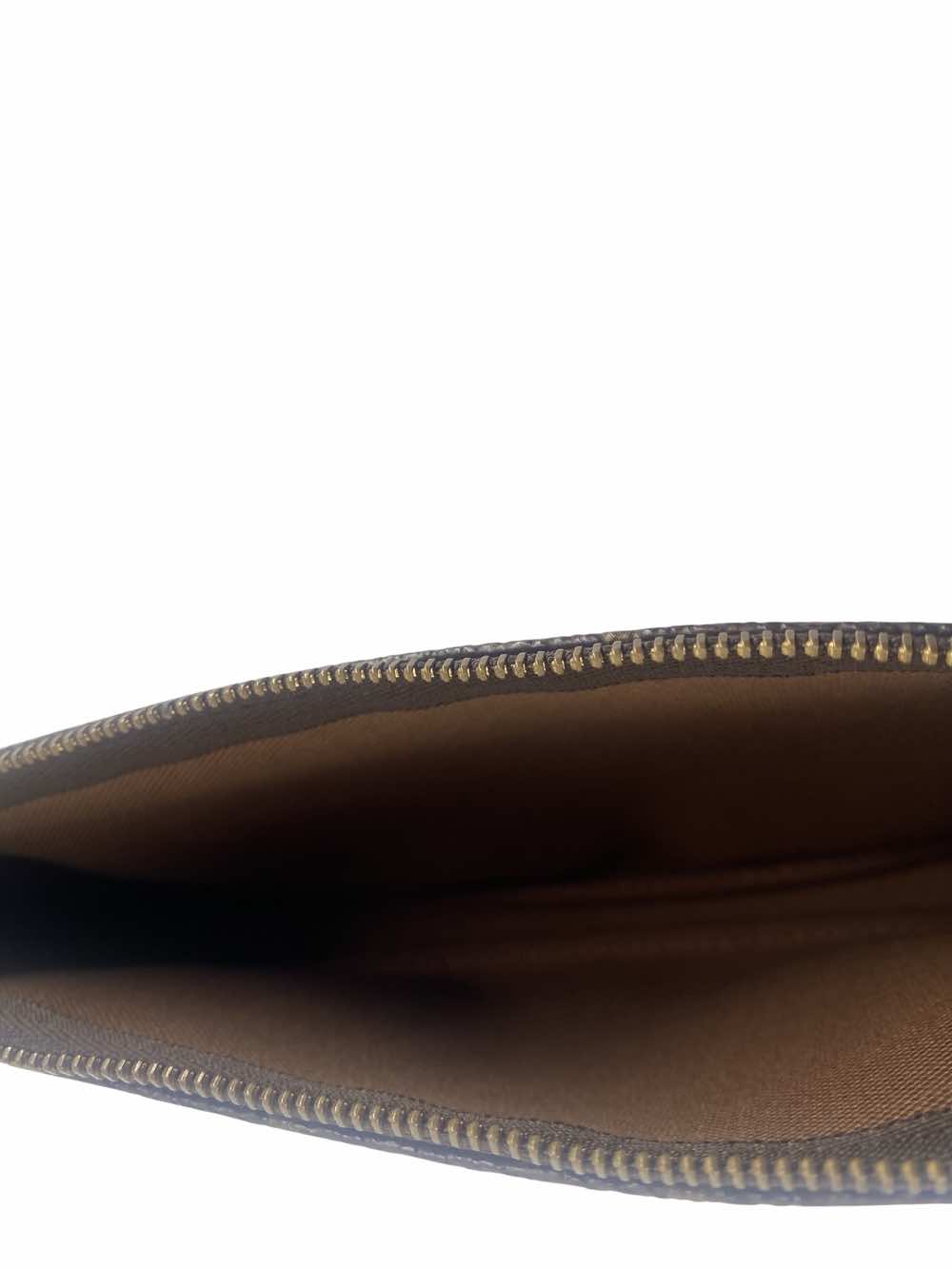 Louis Vuitton Pochette Accessoire - Side view