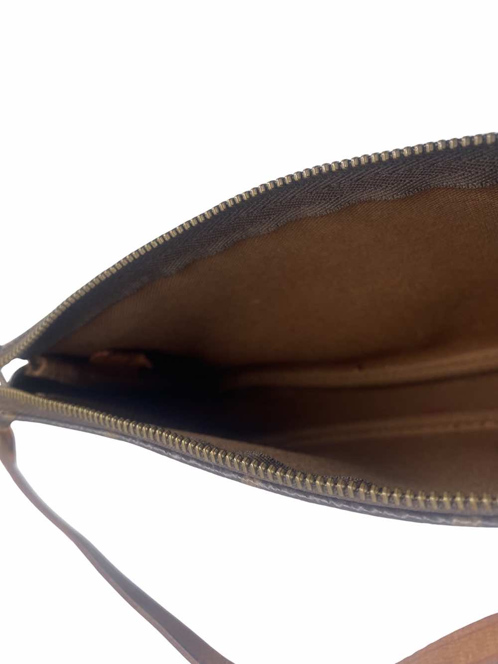 Louis Vuitton Pochette Accessoire - Side view