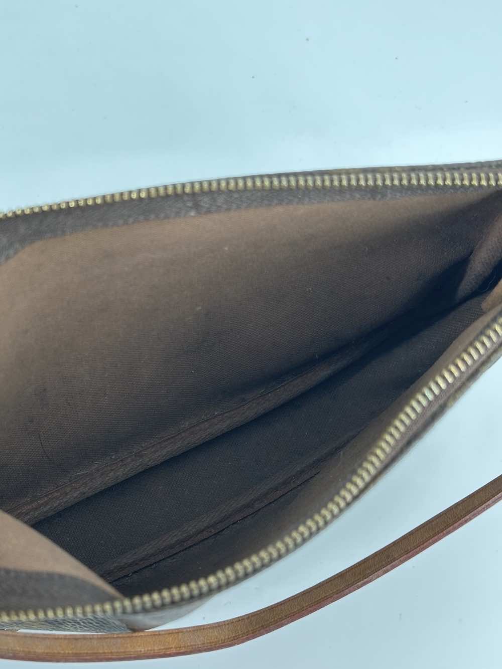 Louis Vuitton Pochette Accessoire - Image 11