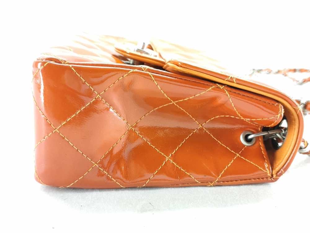 Chanel MINI FLAP BAG - Detail 2