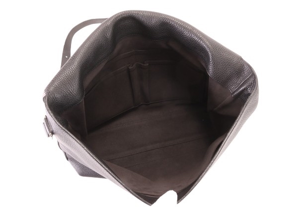 Louis Vuitton Messenger - Side view