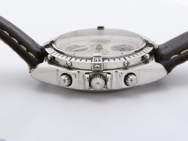 Breitling Chronomat - Side view