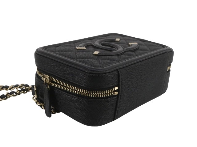 Chanel CC Filigree - Side view