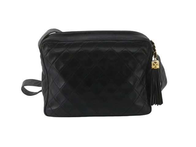 Chanel Matelassé - Back view