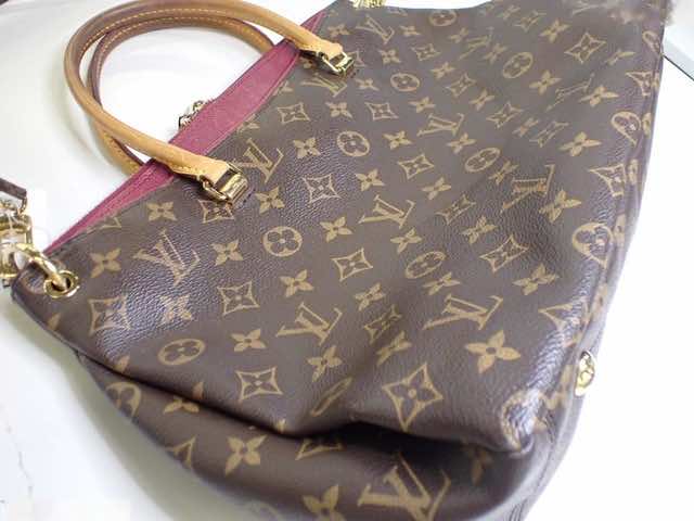 Louis Vuitton Pallas - Image 12