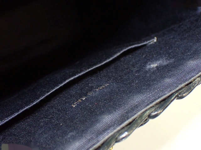 Chanel Vanity - Image 16