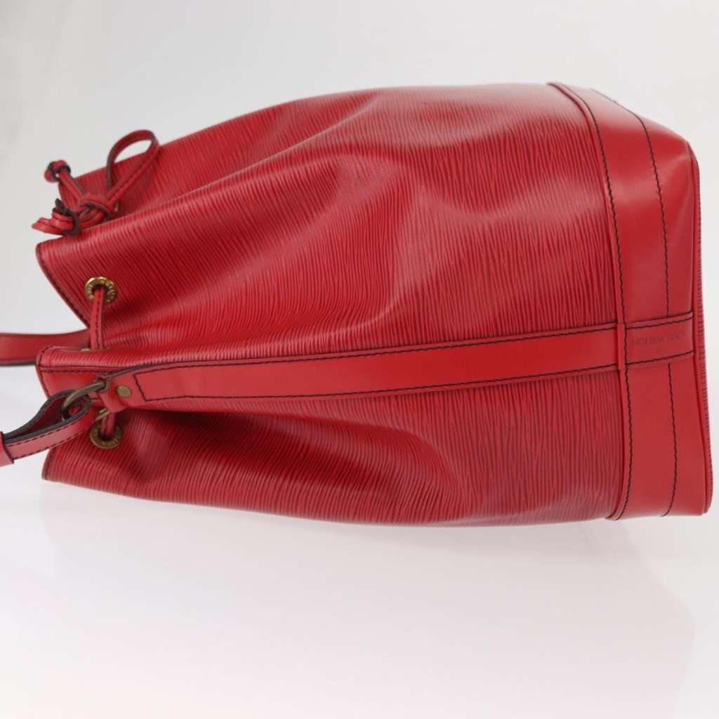 Louis Vuitton Petit Noe NM Handbag Red Leather Good condition - Model View