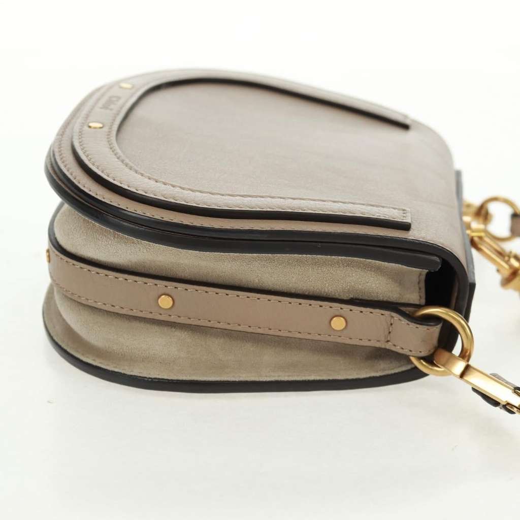 Chloe Nile Crossbody Bag Beige Leather Good condition - Model View