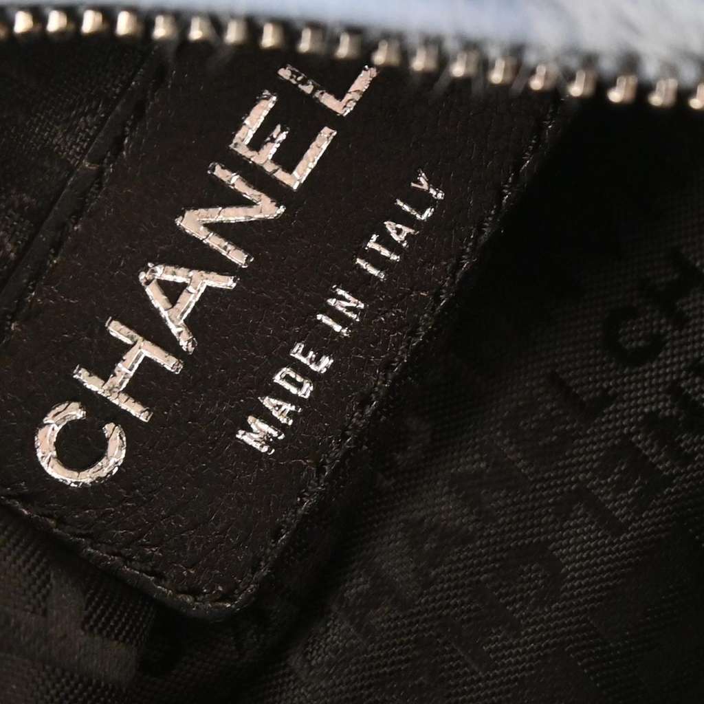 Chanel Chain Hobo Blue Good condition - Model View