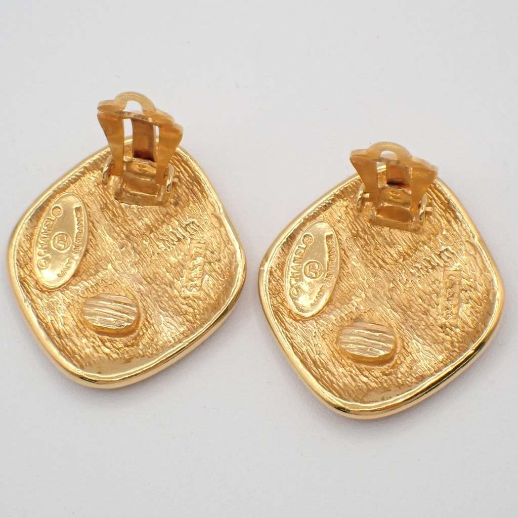 Chanel CC Rhombus Clip-On Earrings Gold Good condition - Inside View
