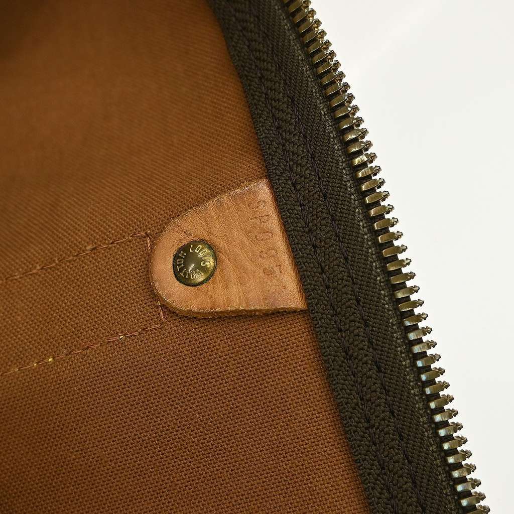 Louis Vuitton Keepall Bag Brown Canvas Fair condition - Model View