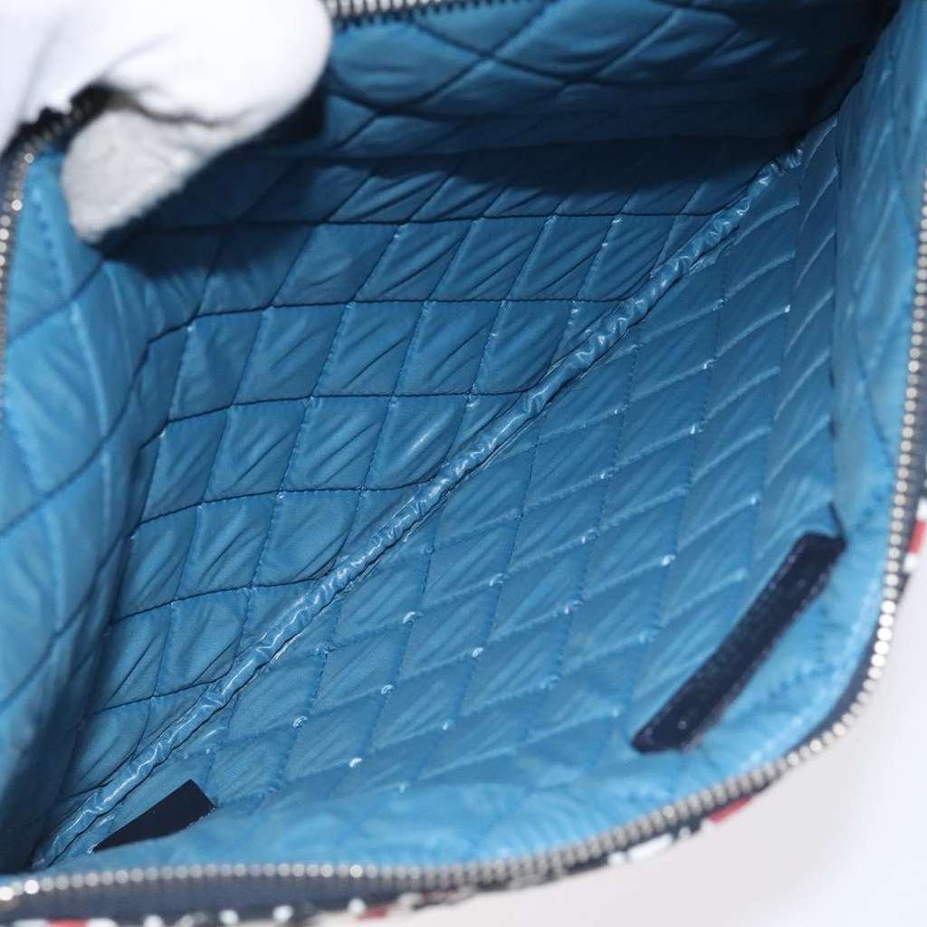 Chanel Dubai O Case Clutch Other Very good condition - Box View