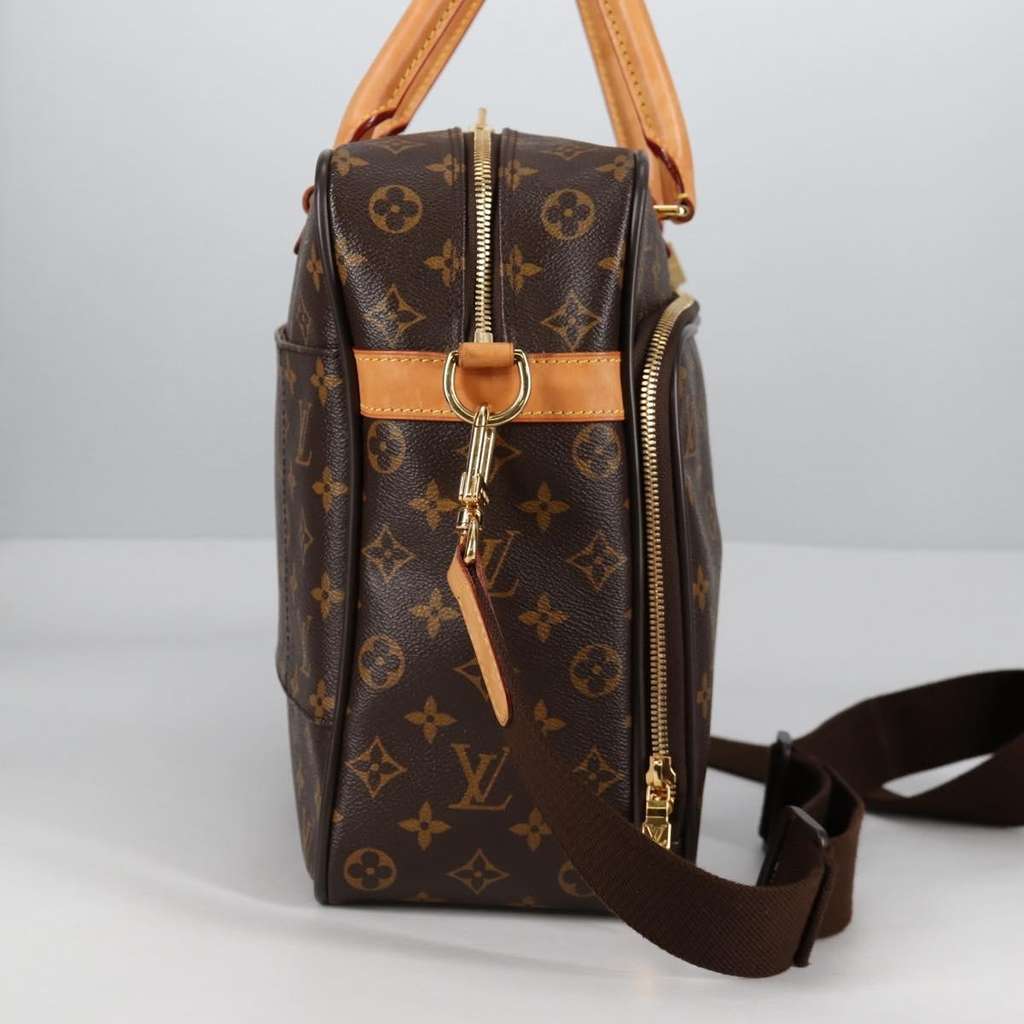 Louis Vuitton Icare Laptop Bag Brown Canvas Good condition - Model View