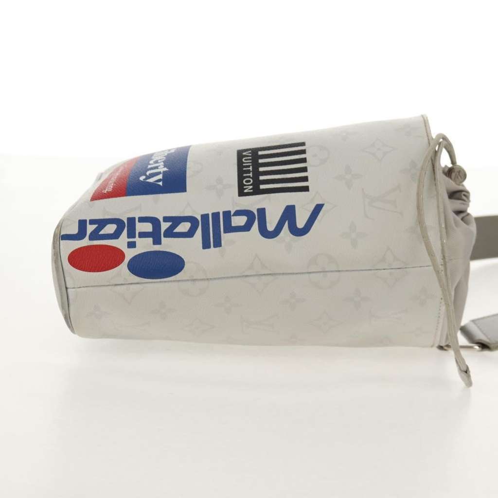 Louis Vuitton Chalk Sling Bag White Canvas Good condition - Inside View