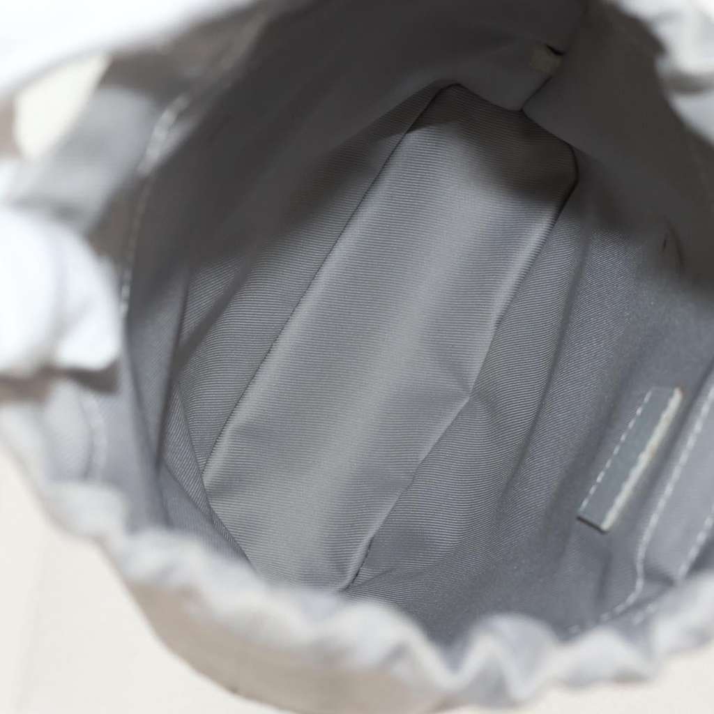 Louis Vuitton Chalk Sling Bag White Canvas Good condition - Box View