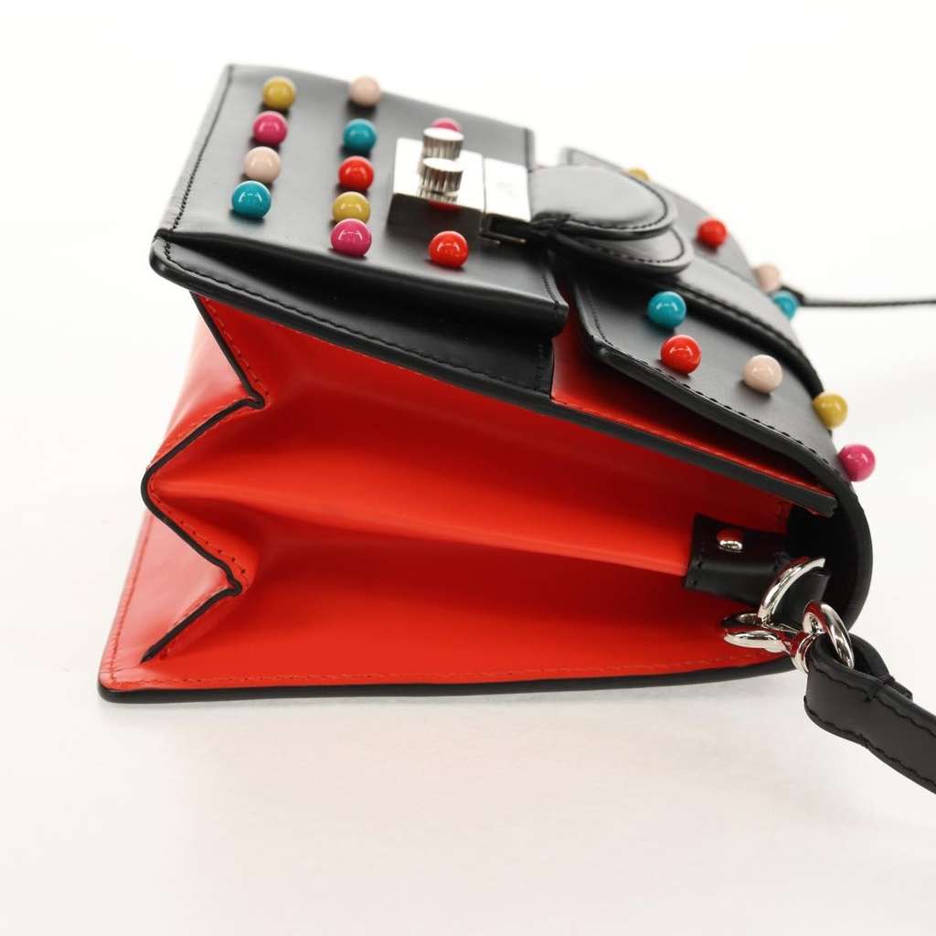 Valentino Garavani Vintage shoulder bag Black Leather Very good condition - Model View