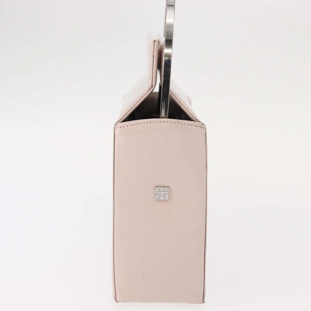 Givenchy Vintage 4G handbag Pink Leather Good condition - Model View