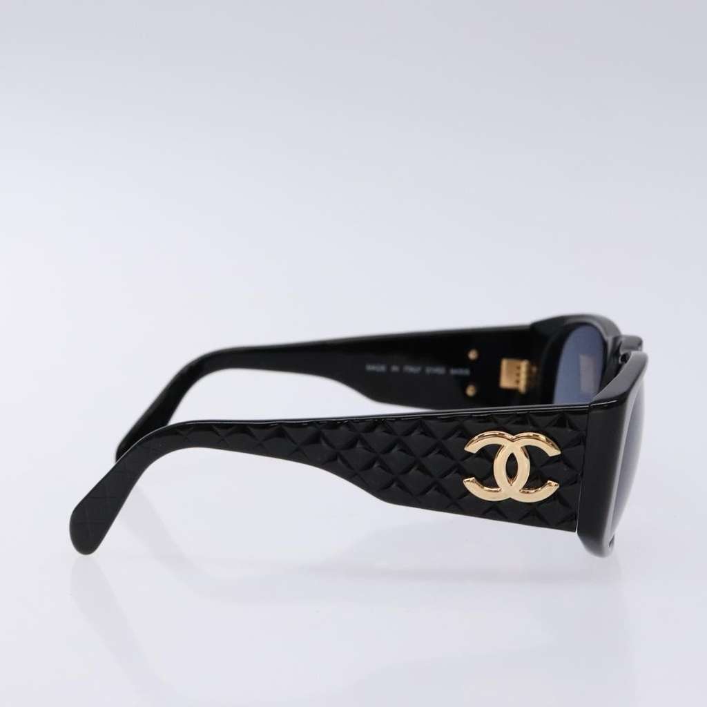 Chanel Logo CC Sunglasses Black Plastic Good condition - Box View