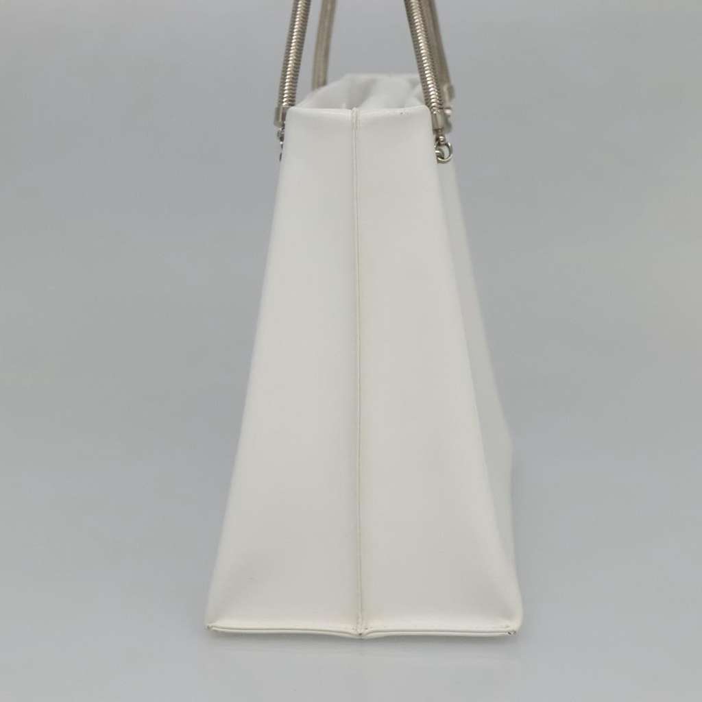 Givenchy Shoulder Bag White Leather Good condition - Inside View