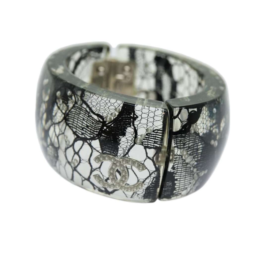 Chanel CC Hinged Bangle Bracelet Black Plastic Good condition - Inside View