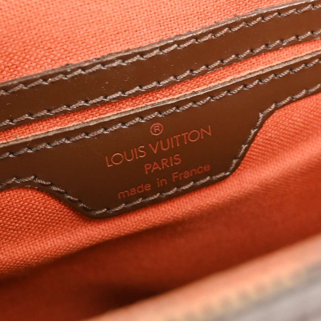 Louis Vuitton Soho Backpack Brown Canvas Good condition - Model View