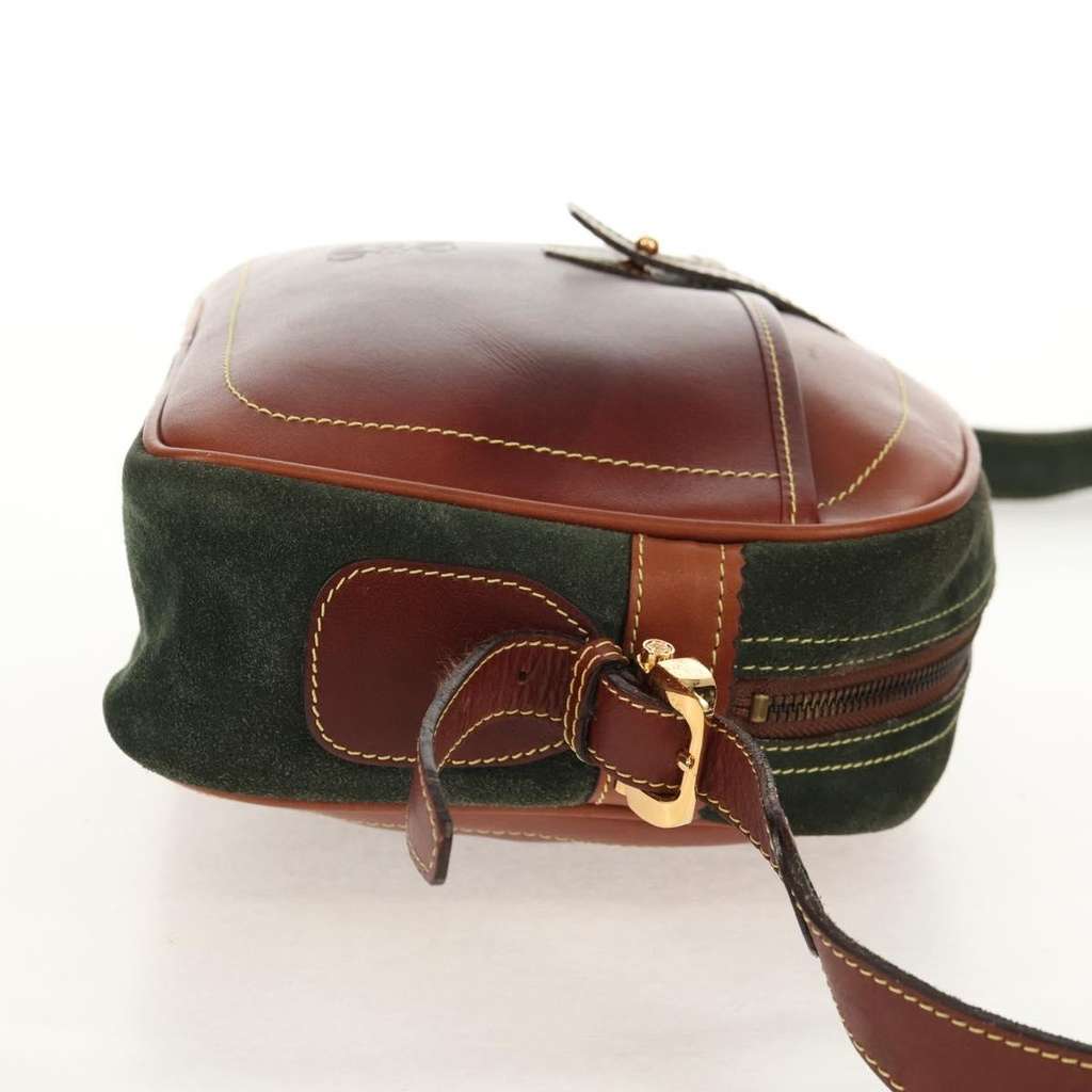 Loewe Anagram Shoulder Bag Brown Suede Good condition - Model View