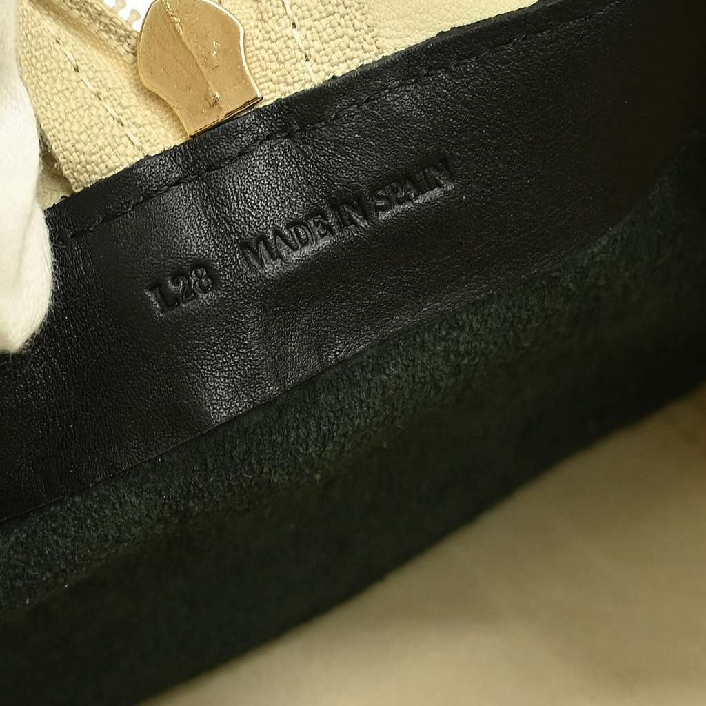 Loewe Amazona Bag Beige Suede Good condition - Box View
