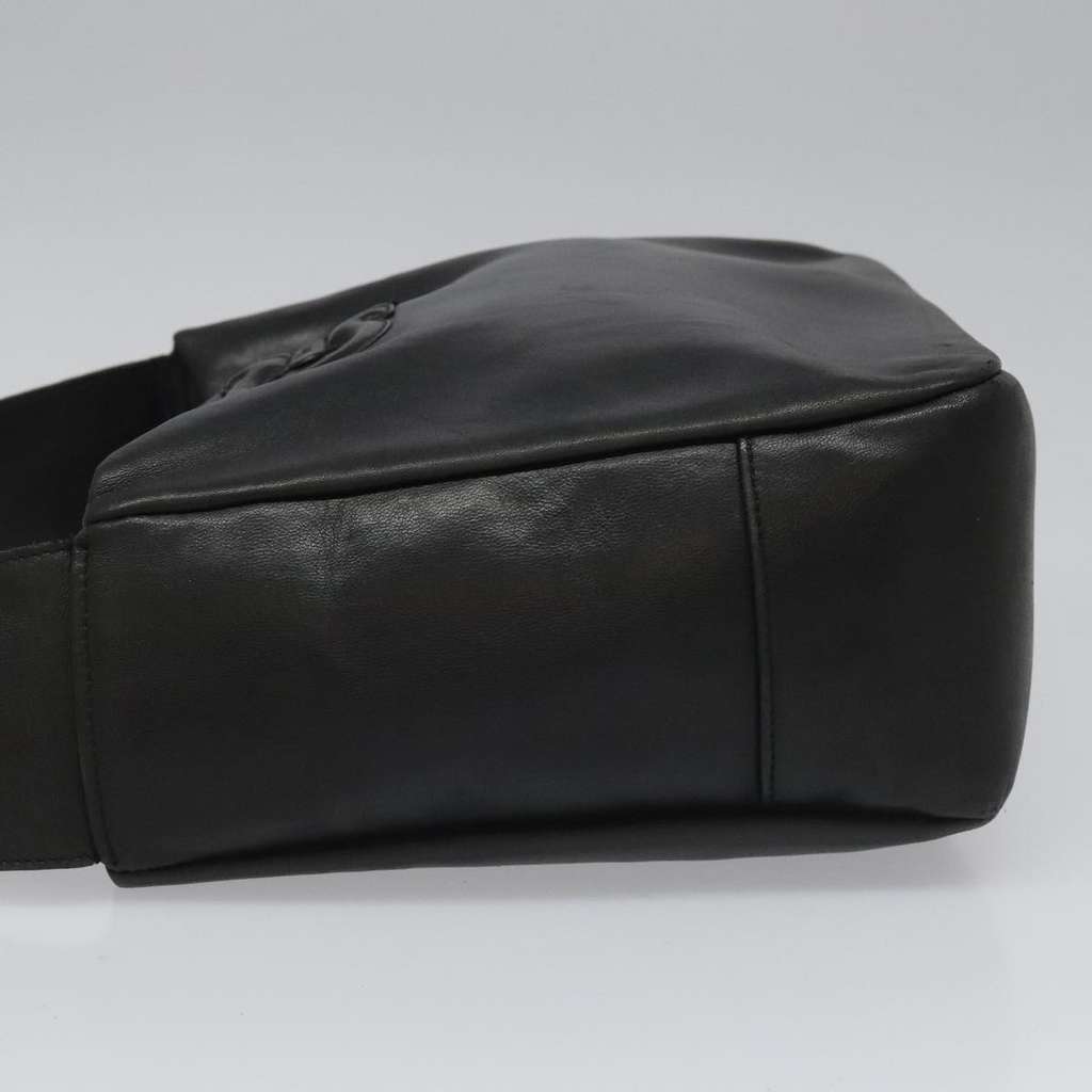 Salvatore Ferragamo Gancini Shoulder Bag Black Leather Good condition - Model View