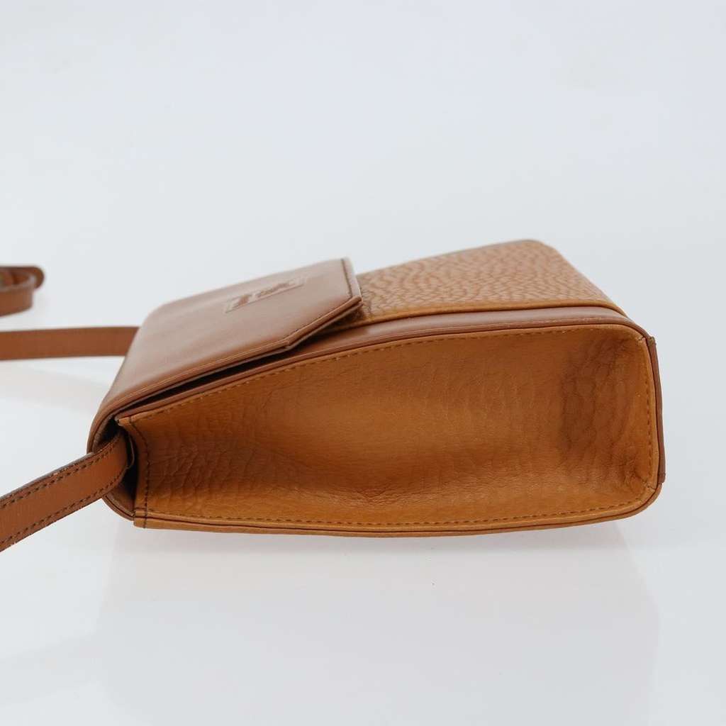 Burberry Vintage Shoulder Bag Brown Leather Good condition - Model View