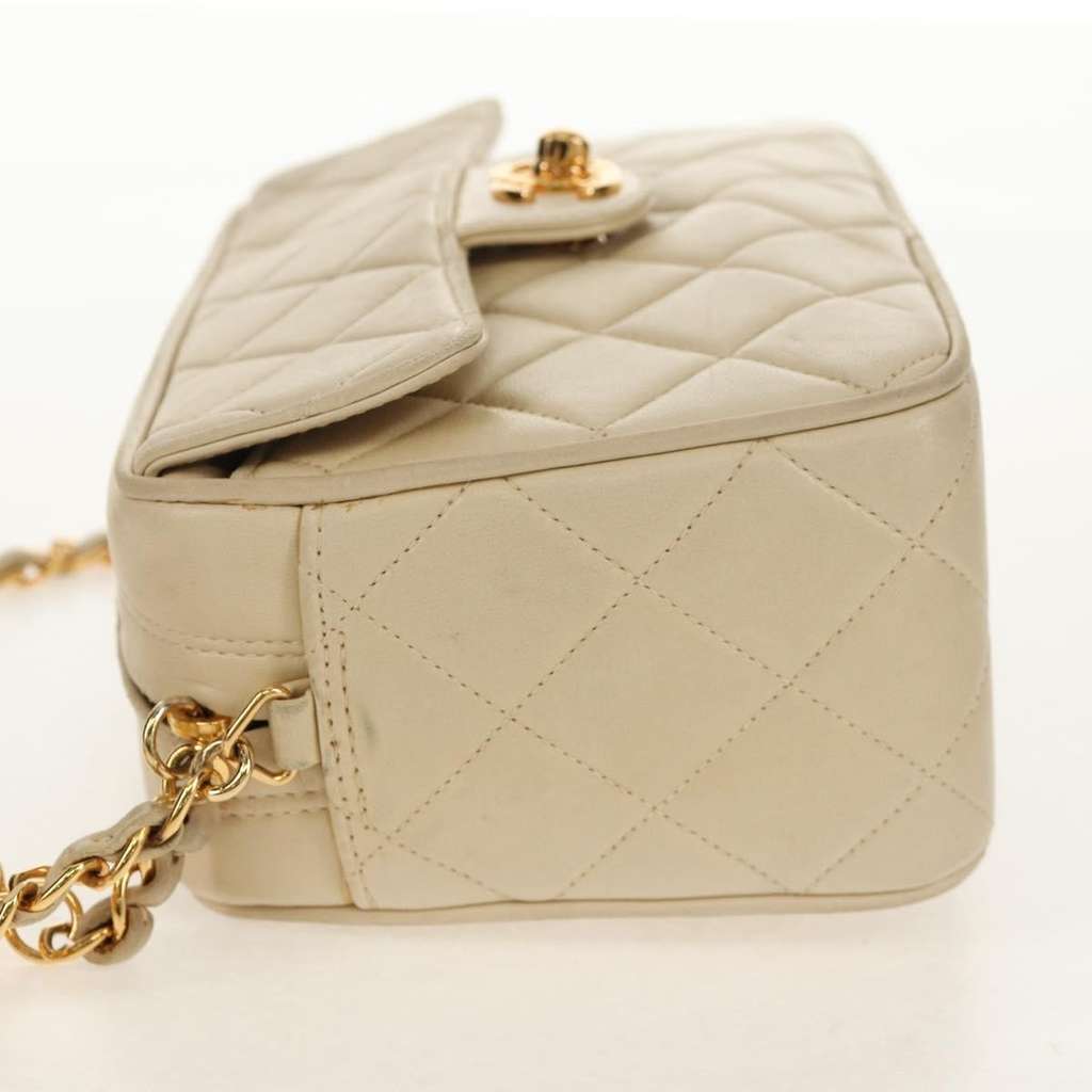 Chanel Chain Flap Shoulder Bag Beige Leather Good condition - Inside View