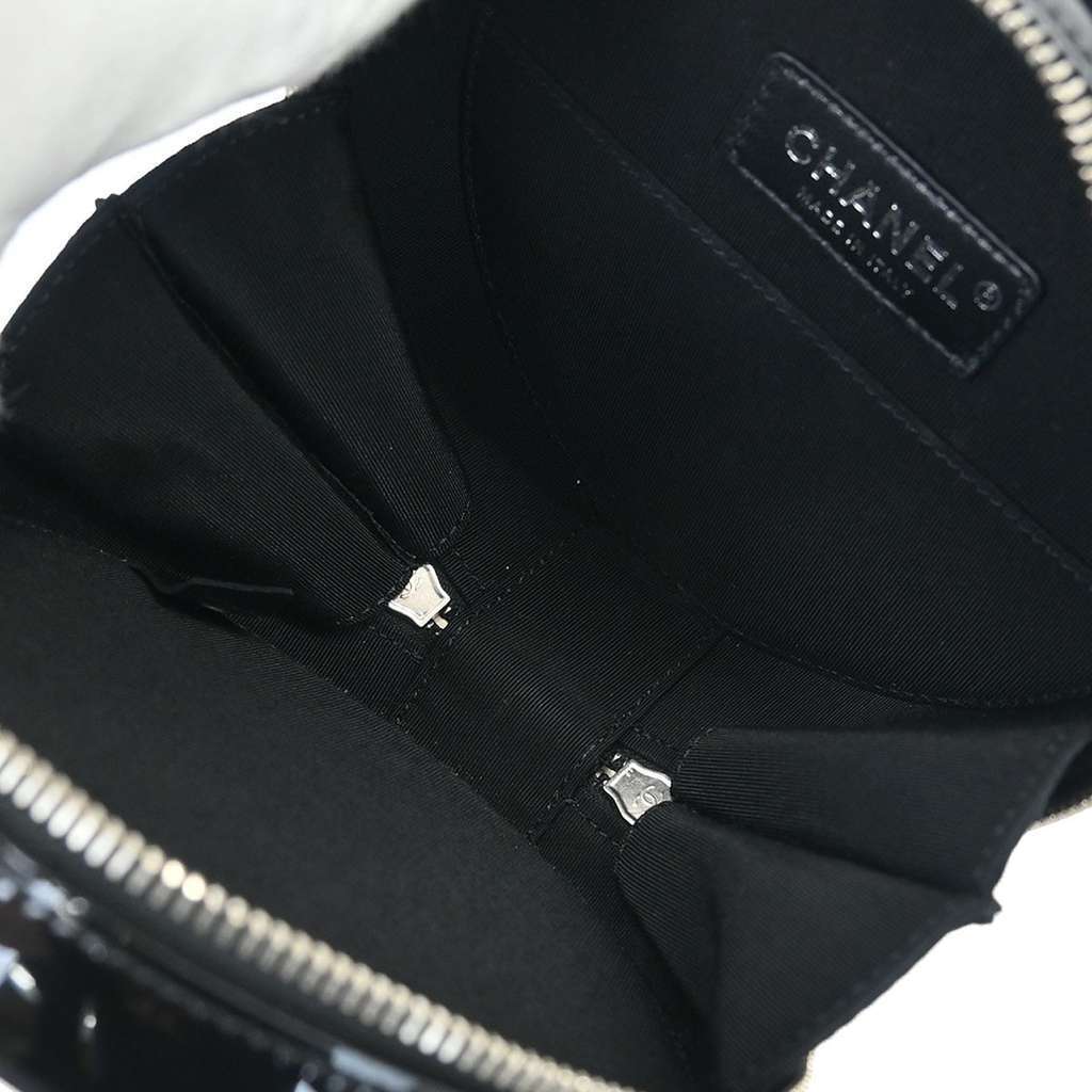 Chanel Evening On The Moon Round Evening Bag Silver Good condition - Model View