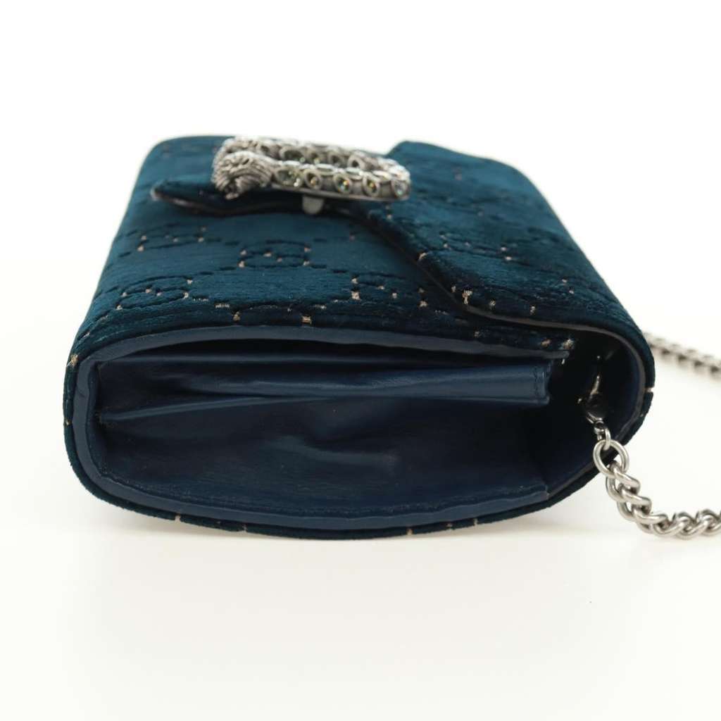 Gucci Dionysus Chain Wallet Navy Velvet Good condition - Model View