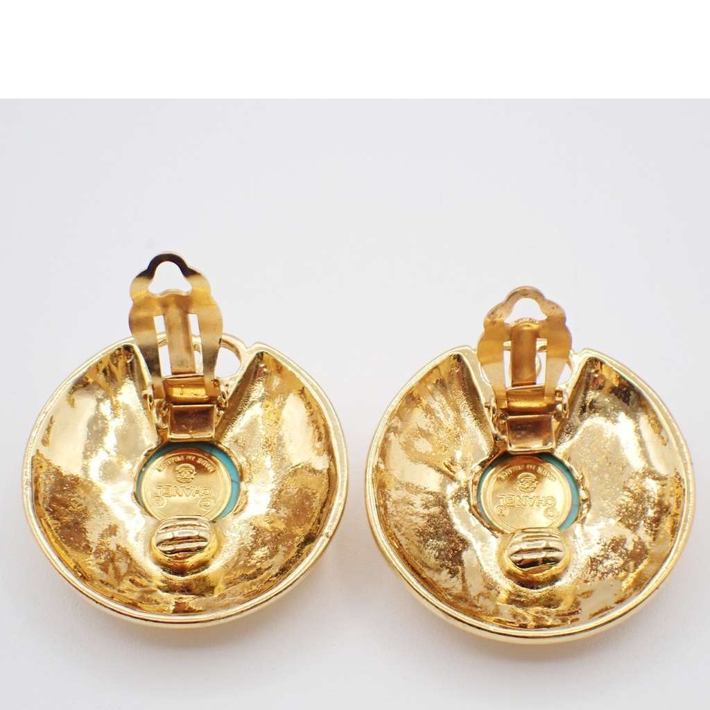 Chanel Vintage Round Clip-On Earrings Gold Good condition - Inside View
