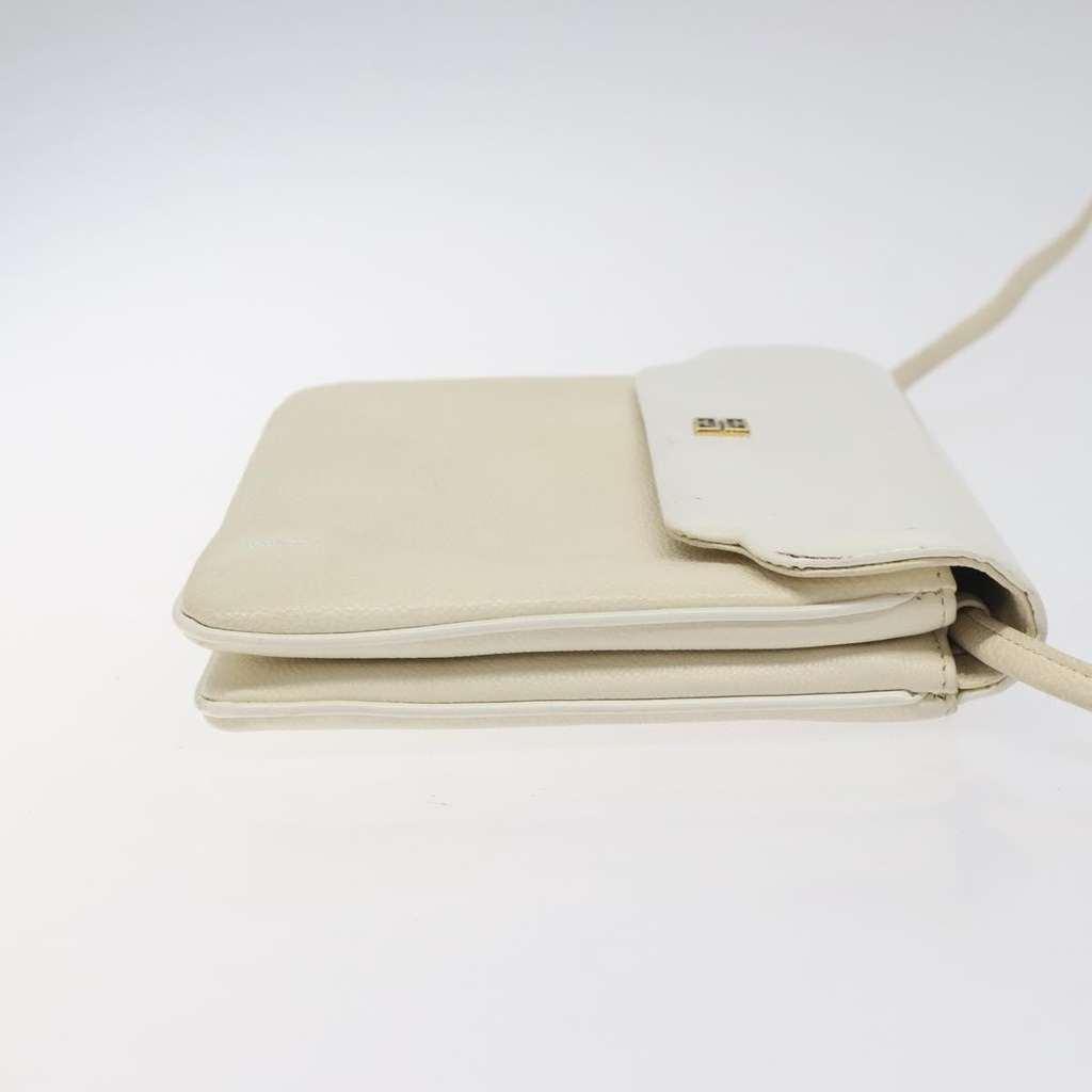 Givenchy Vintage 4G shoulder bag White Leather Good condition - Inside View