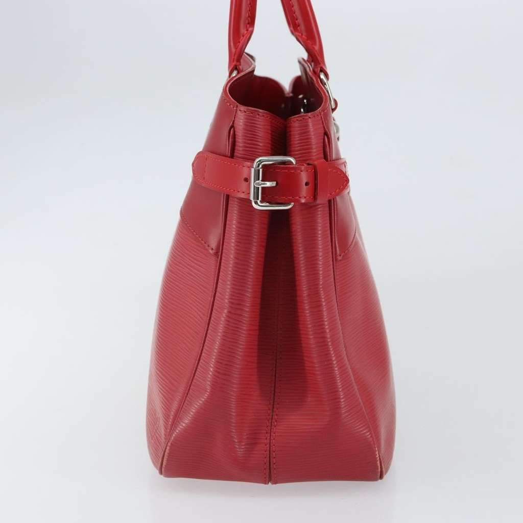 Louis Vuitton Passy Tote Red Leather Fair condition - Model View
