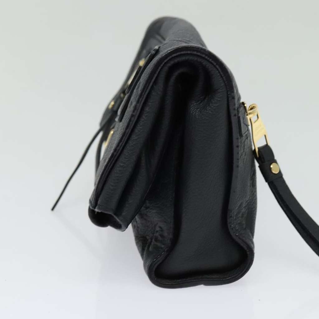 Louis Vuitton Petillante Clutch Black Leather Good condition - Model View