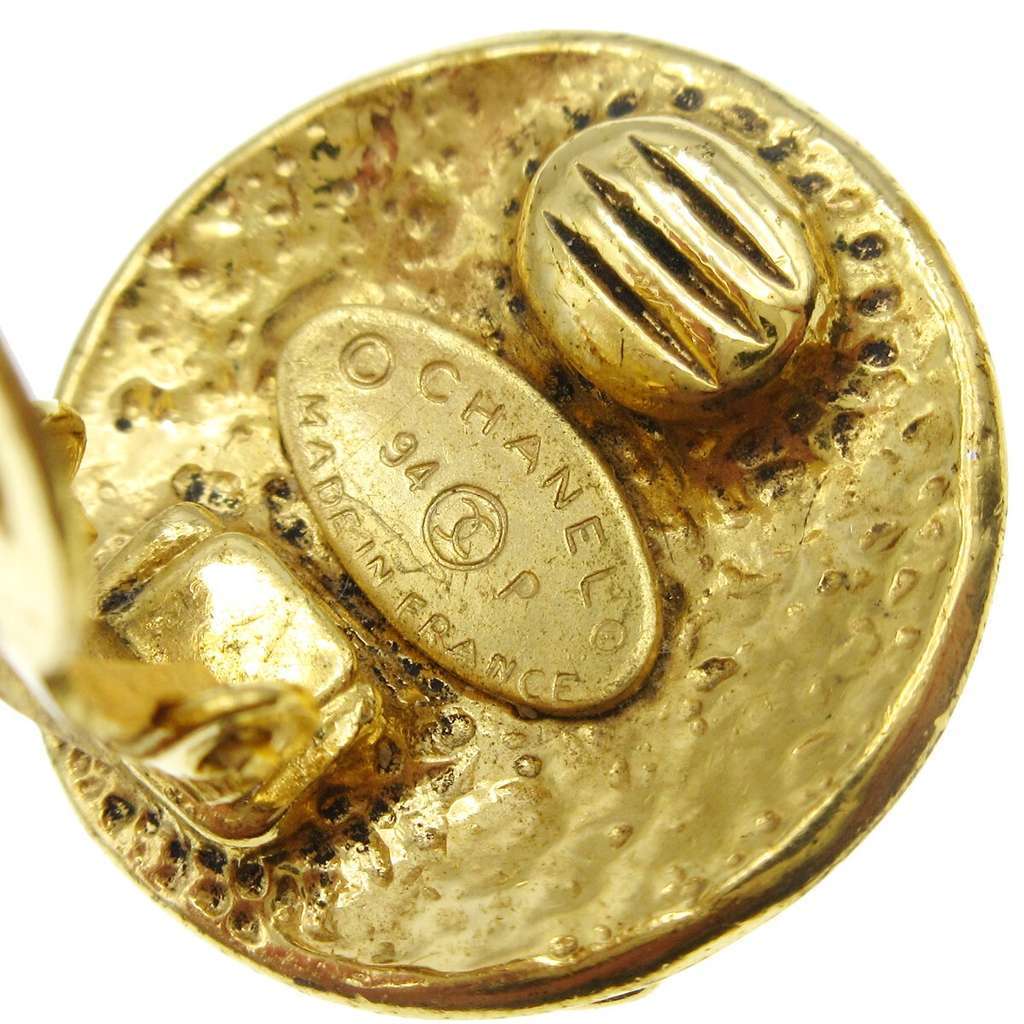 Chanel CC Button Clip-On Earrings Gold Good condition - Inside View