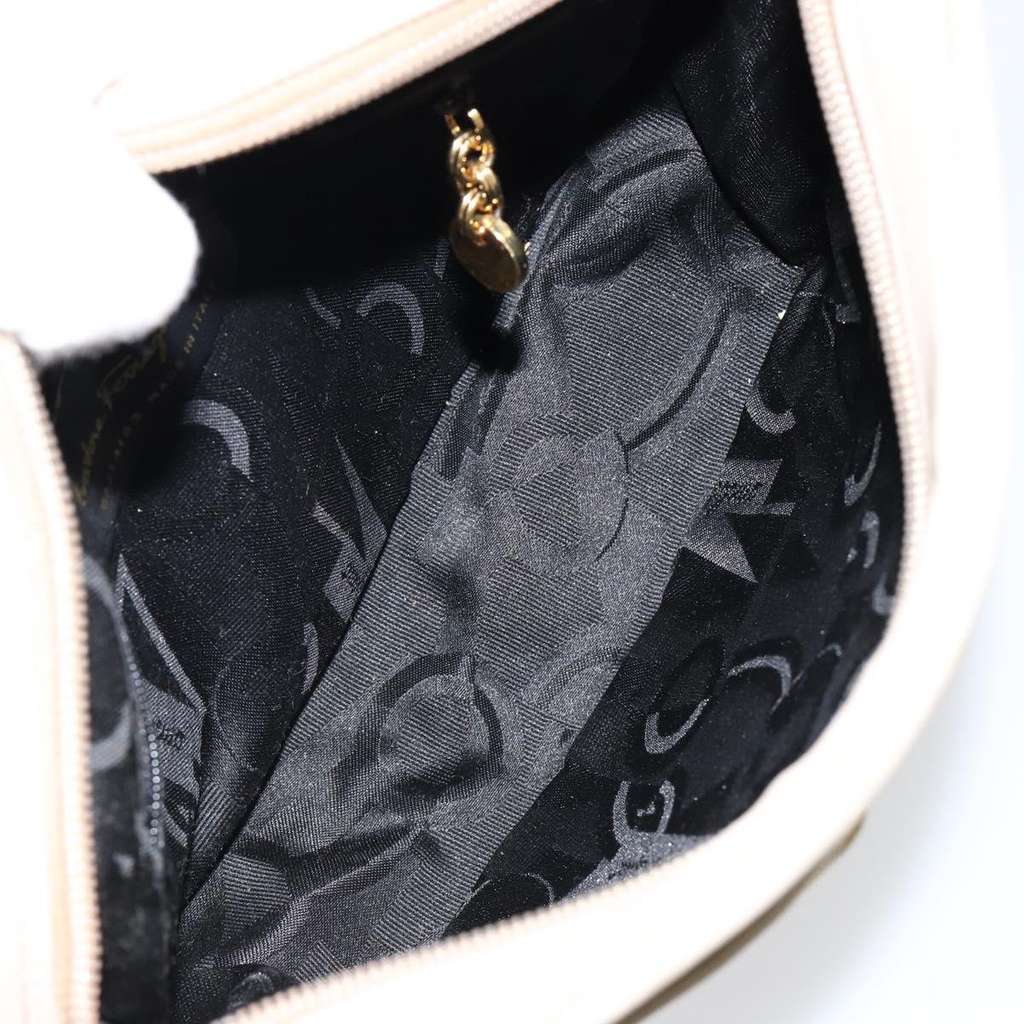 Salvatore Ferragamo Vala Shoulder Bag Beige Suede Good condition - Box View