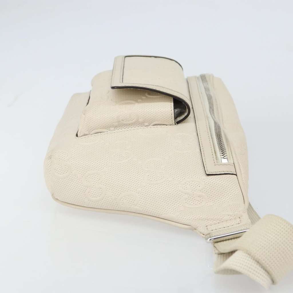 Gucci Front Pocket Belt Bag White Leather Good condition - Inside View