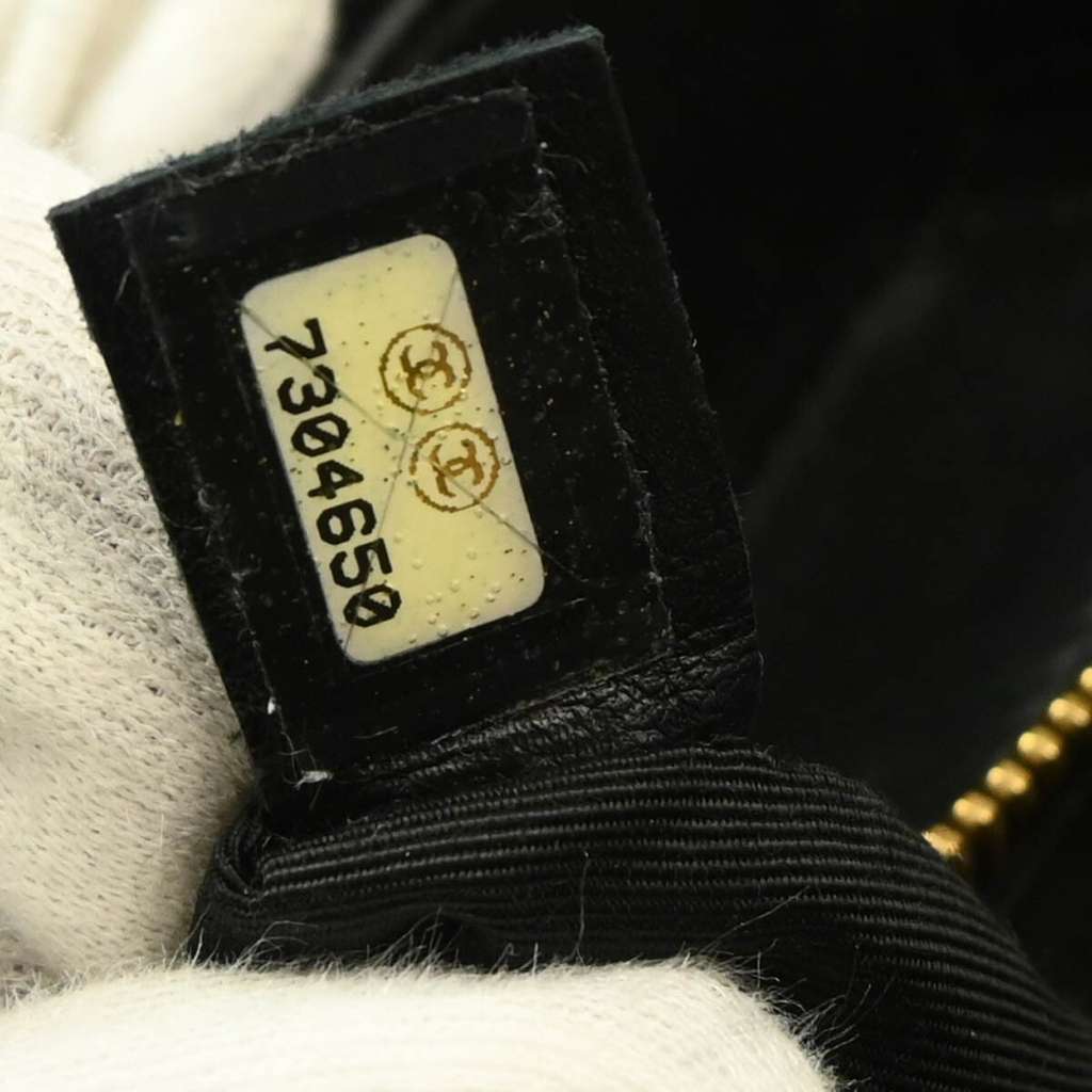 Chanel Chocolate Bar CC Tote Black Leather Good condition - Box View