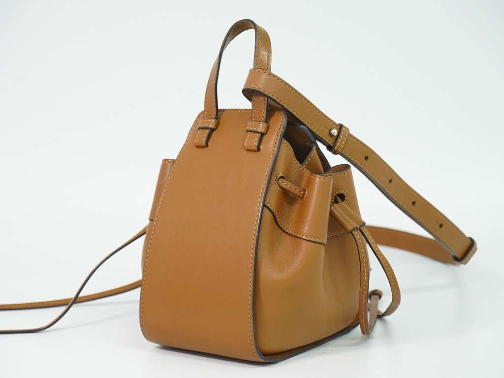 Loewe Hammock Drawstring Bag Brown Leather Good condition - Back View