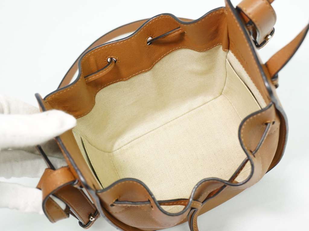 Loewe Hammock Drawstring Bag Brown Leather Good condition - Model View